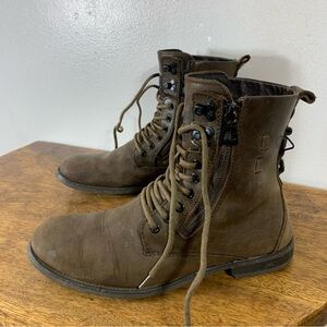Rudsak  lace up combat style leather boots